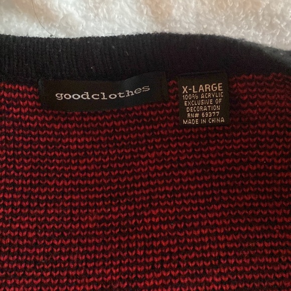 HOUNDSTOOTH SWEATER - Picture 5 of 5